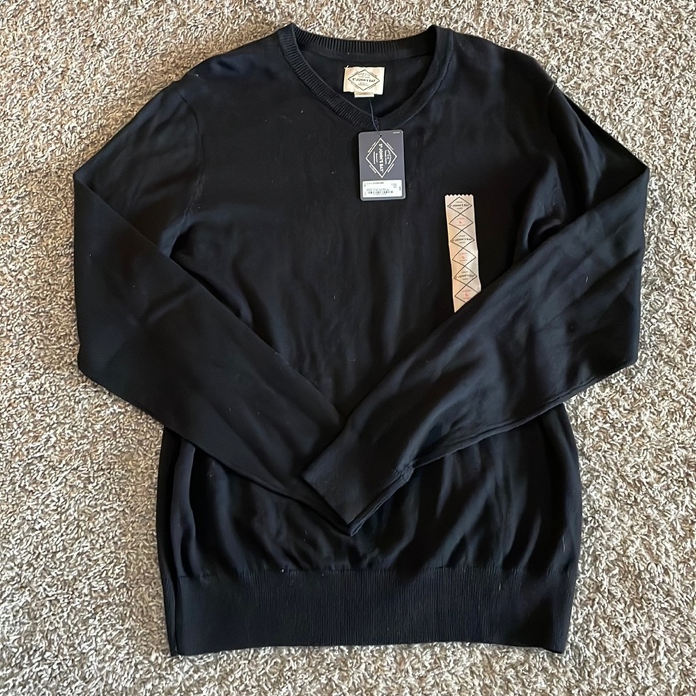 NWT! Mens V Neck Sweater